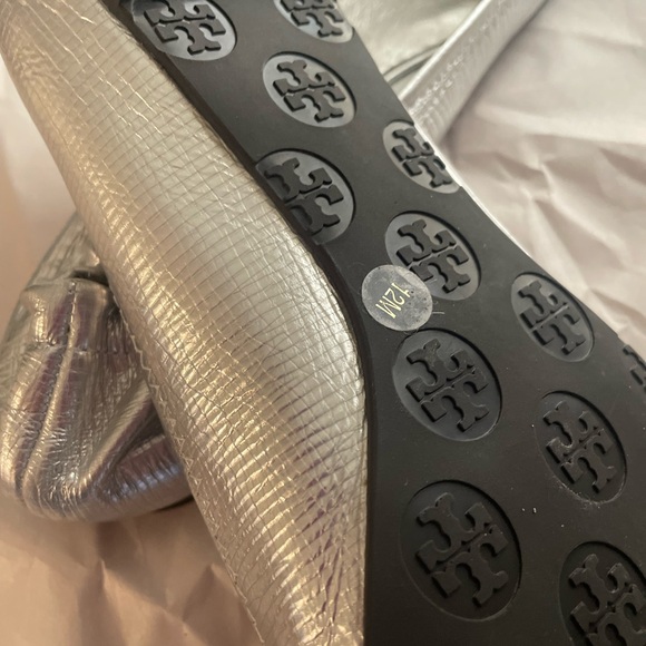 Tory Burch Metallic Silver Logo Ballet Flats - Picture 5 of 5